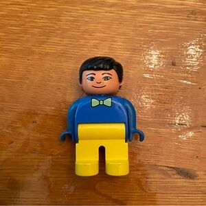Lego Duplo Man Blue Shirt Yellow Pants Bowtie Minifigure